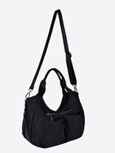 Large capacity nylon shoulder bag R31005