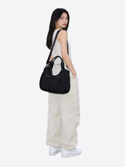 Large capacity nylon shoulder bag R31005