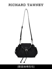Nylon bags can be used as shoulder bags or backpacks R31009