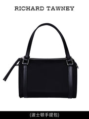 Nylon bags can be carried by hand or over the shoulder R31024