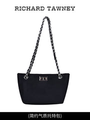 Large capacity nylon shoulder bag R31027